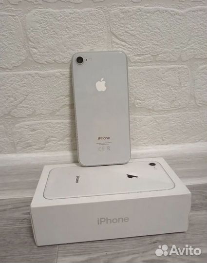 iPhone 8, 64 ГБ