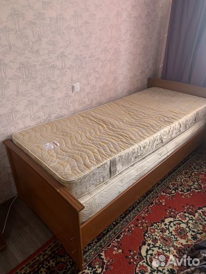 Кровать + 2 матраса