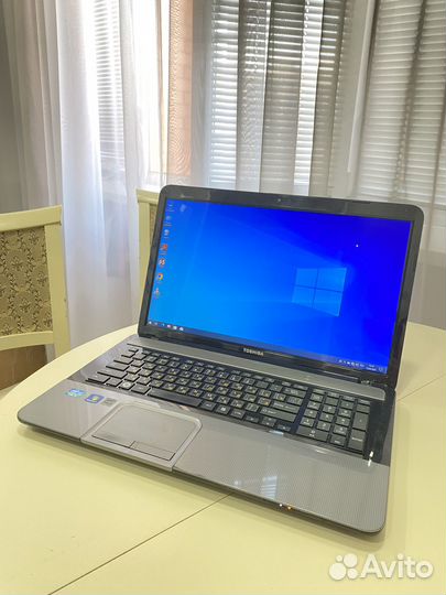 Отличный ноутбук Toshiba satellite l875 core i3