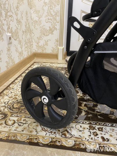 Коляска прогулочная tutis aero