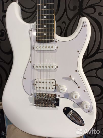 Электрогитара Rocket stratocaster ssh (обмен есть)