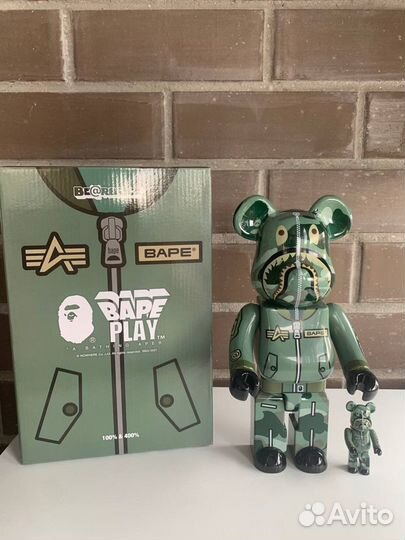 Bearbrick x Bape x Alpha industries 100 + 400