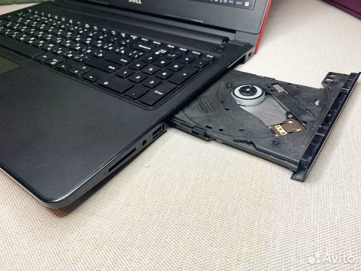 Мощный ноутбук Dell N5000 / 8GB DDR4 / SSD