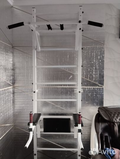 Шведская стенка с турником