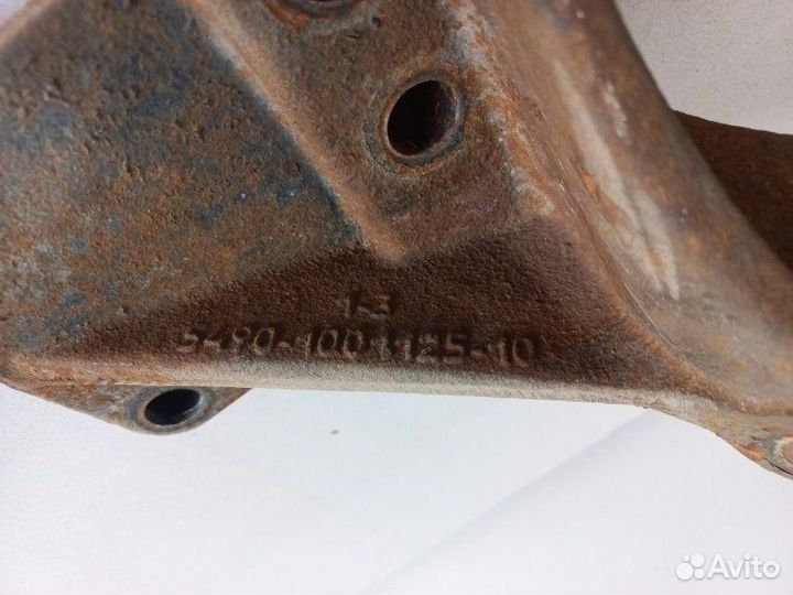 Кронштейн кпп правый Камаз 5490 2018