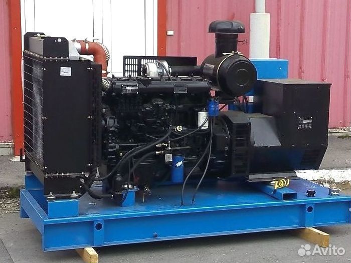 Дизельный генератор тсс 320кВт в кожухе