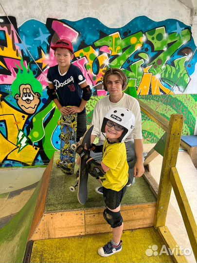 Скейт школа. Тренер по скейтборду