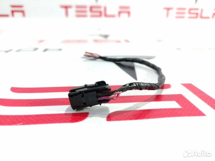 Разъем (фишка) проводки Tesla Model S рест. 2018