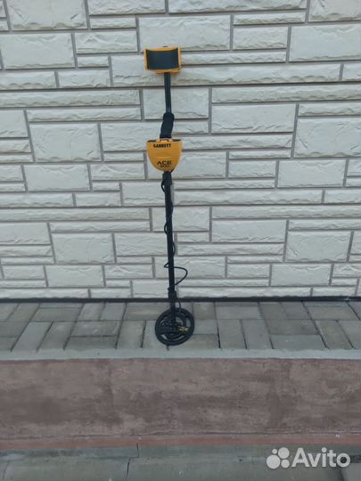 Металлоискатель garrett ACE200i бу