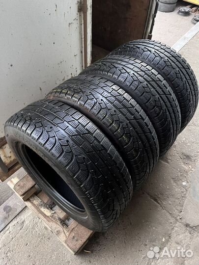 Pirelli Winter Sottozero 210 225/60 R17 99H