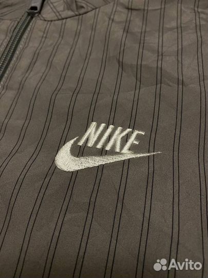 Женская ветровка Nike M