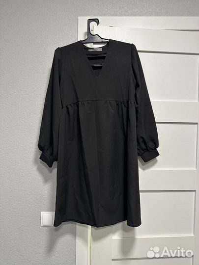 Черное платье М
