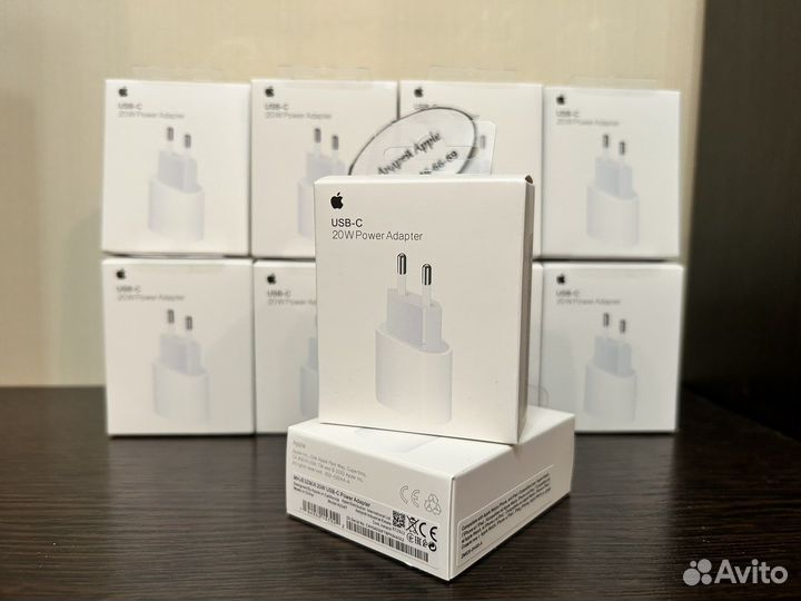 Зарядный блок iPhone 20w