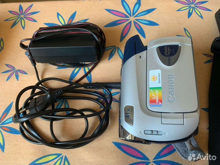 Камера Canon DC310