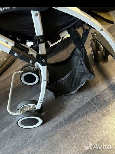 Прогулочная коляска