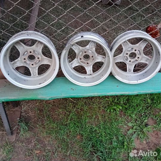 Продам 3 литых диска