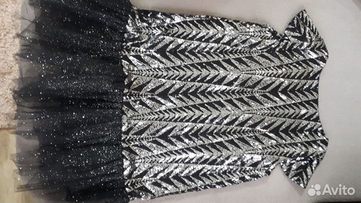 Продам праздничное платье