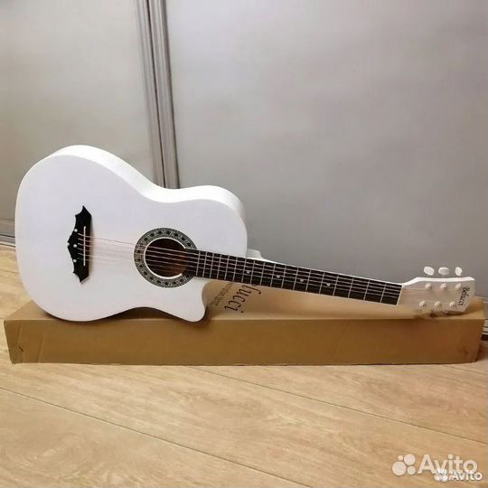 Гитара новая акустическая