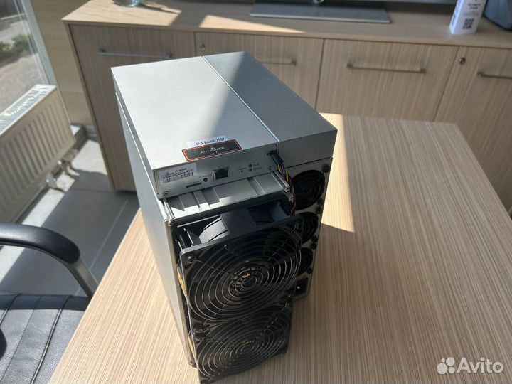 Asic майнер Bitmain Antminer L7 9300 MH/s