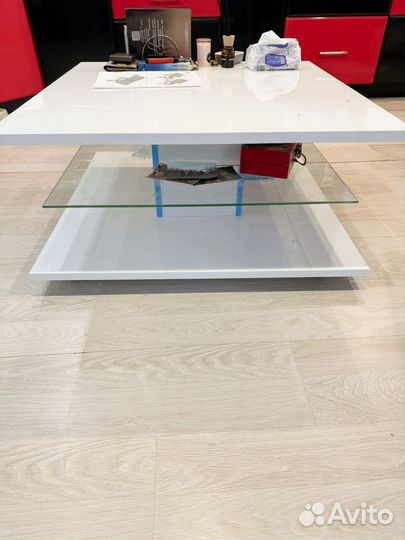 Продам журнальный стол