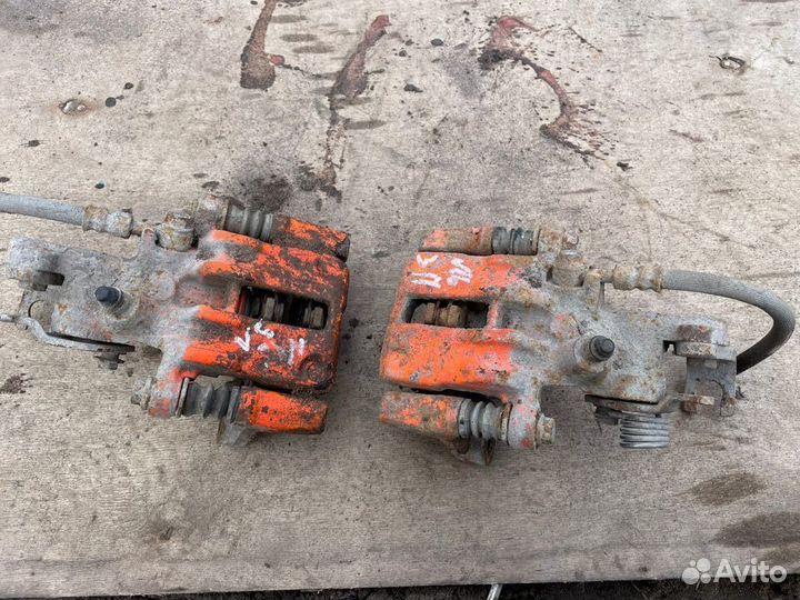 Ниссан альмера n16 задний суппорт