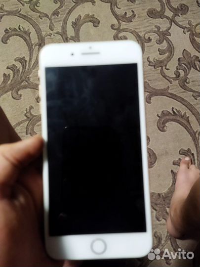 iPhone 8 Plus, 64 ГБ