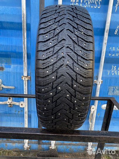 Nokian Tyres Hakkapeliitta 8 SUV 235/55 R17