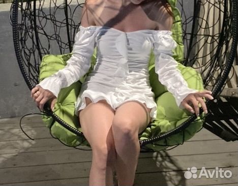 Ковчивое летнее нарядное короткое платье s-m