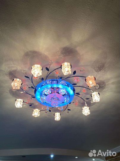 Люстра с пультом