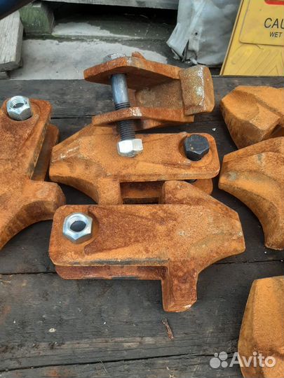 Коронки зубья на бетонолом, крашер Arden