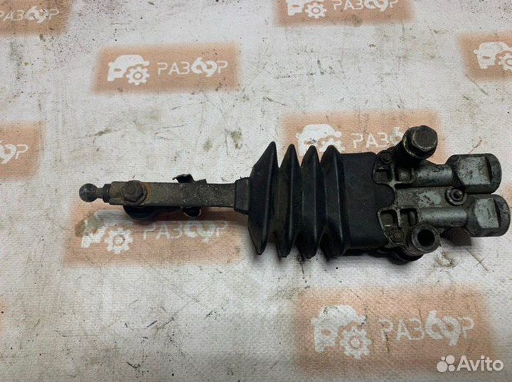 Кран уровня пола кабины Man F2000 D2876LF02 1998