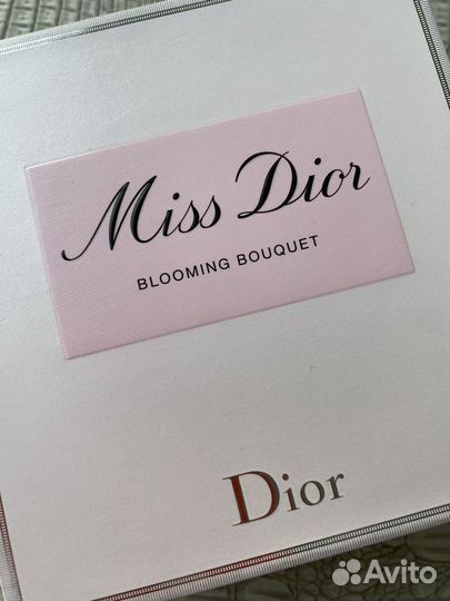 Новый подарочный набор Miss Dior Blooming Bouquet