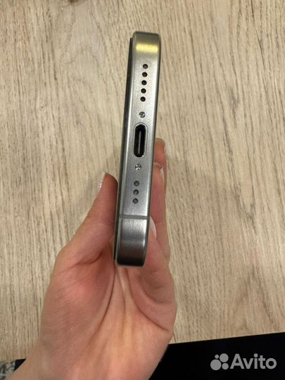 iPhone 15 Pro, 128 ГБ