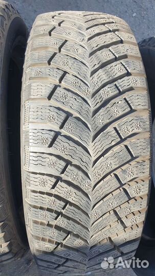 Michelin X-Ice North 4 205/55 R16 98G