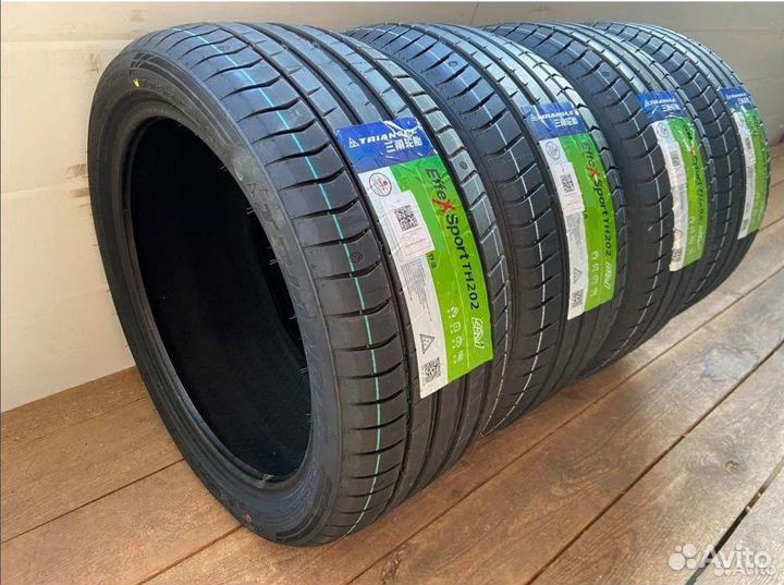 Triangle EffeXSport TH202 245/45 R17 100Y