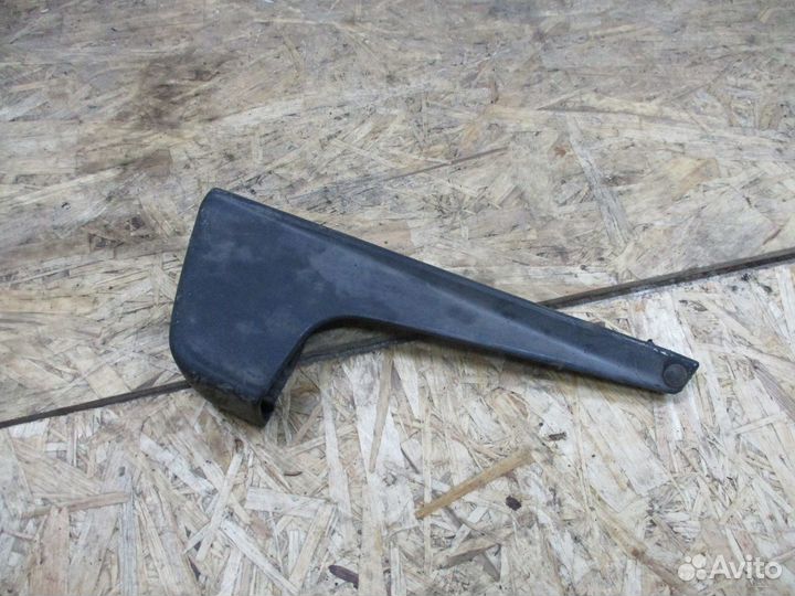 Накладка подножки левая Ниссан Патрол Y61