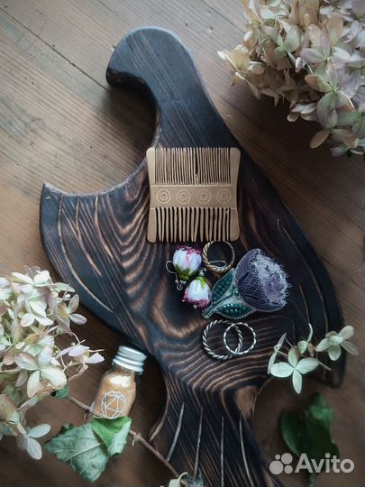 Деревянная тарелка ручной работы