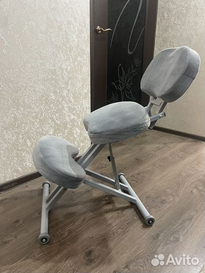 Ортопедический стул для школьника