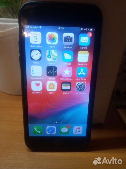 Телефон iPhone