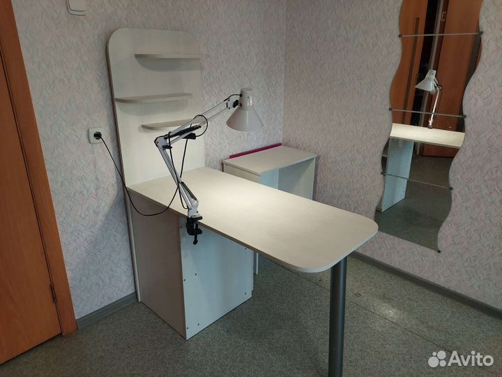 Стол для маникюра