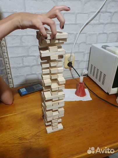 Игра дженга (башня)