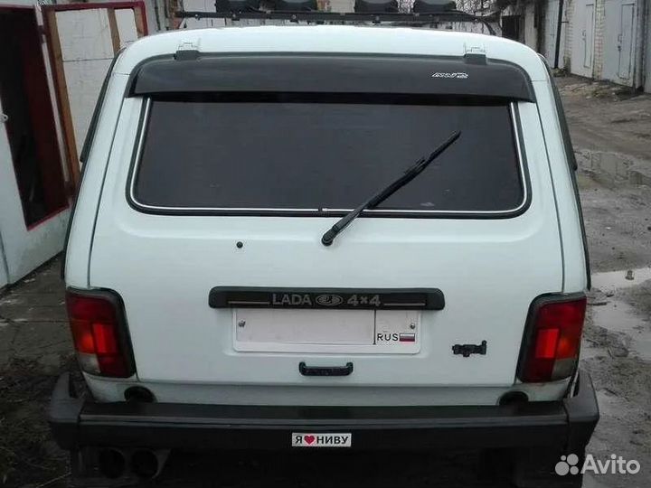 Спойлер пластиковый на Ниву