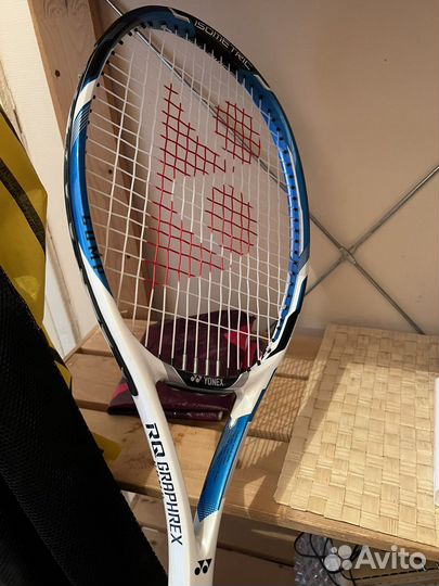Ракетка для большого тенниса