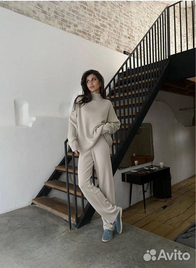 Костюм женский