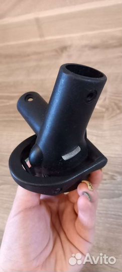 Блок крепление поворотного колеса Zippy,Tutis лево