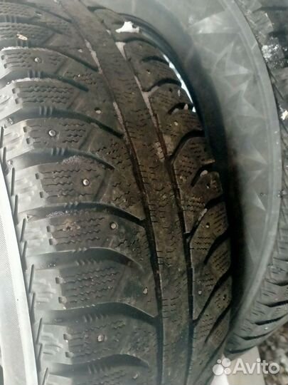 Bridgestone Ice Partner 225/65 R17 106T