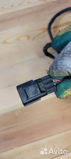 Датчик положения распредвала volvo