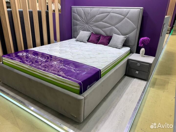 Шикарная двуспальная Кровать