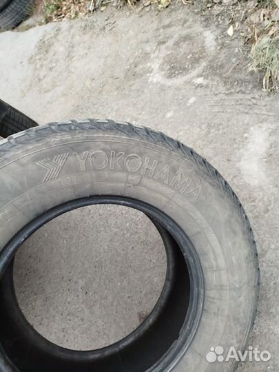 Yokohama IceGuard Stud IG65 245/70 R16