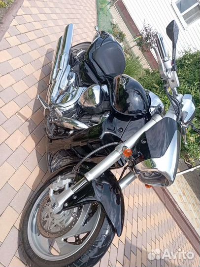 Suzuki Boulevard M109R
